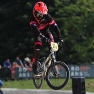 Pilote Division Nationale Valence Chabeuil BMX